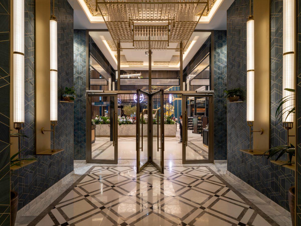 lKahytwW-Via-Mercato